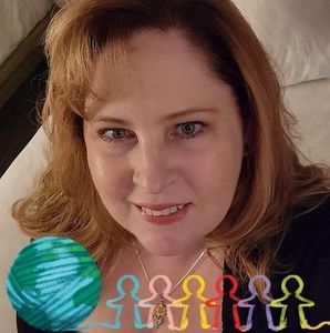 Meet your Posher, Delphine